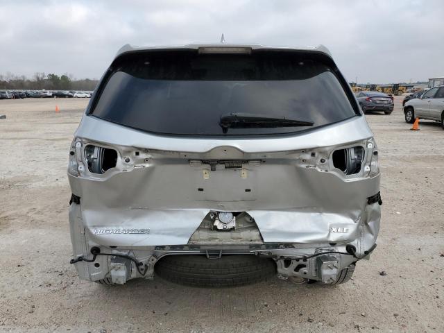Photo 6 from auction – 2019 TOYOTA HIGHLANDER with VIN 5TDKZRFH0KS570774