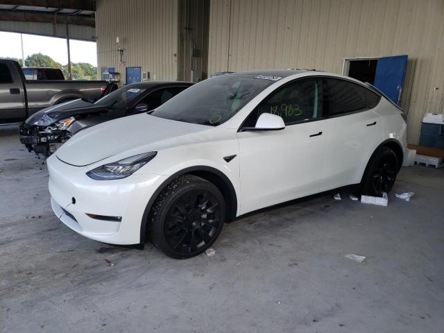 TESLA MODEL Y 2022 with VIN 7SAYGDEE3NF401399 - Photo from auction
