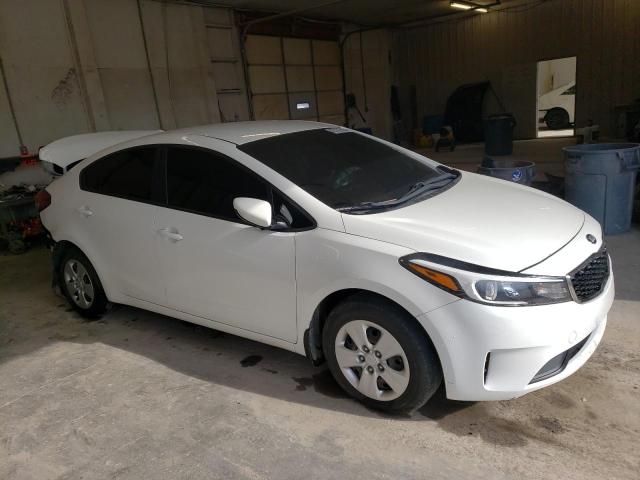 Photo 4 from auction – 2017 KIA FORTE LX with VIN 3KPFK4A78HE114256