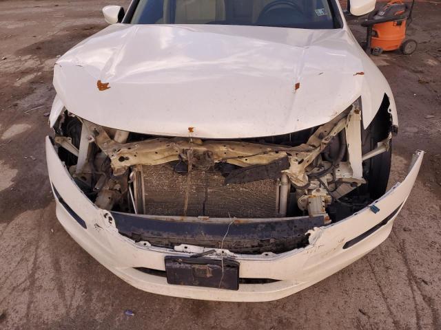 Photo 11 from auction – 2011 HONDA ACCORD CRO with VIN 5J6TF2H5XBL007296