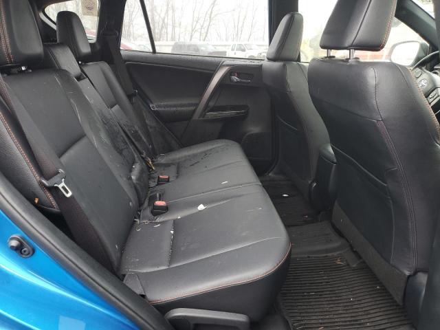 Photo 11 from auction – 2018 TOYOTA RAV4 SE with VIN JTMJFREV9JJ257729
