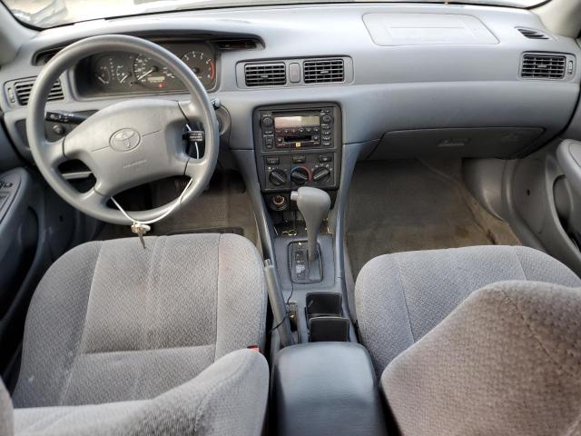 Photo 8 from auction – 2001 TOYOTA CAMRY LE with VIN 4T1BF22K61U125141