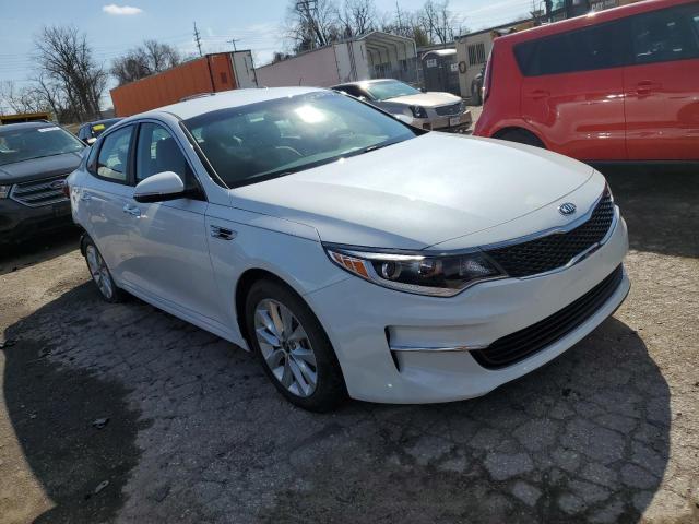 Photo 4 from auction – 2018 KIA OPTIMA LX with VIN 5XXGT4L37JG257210
