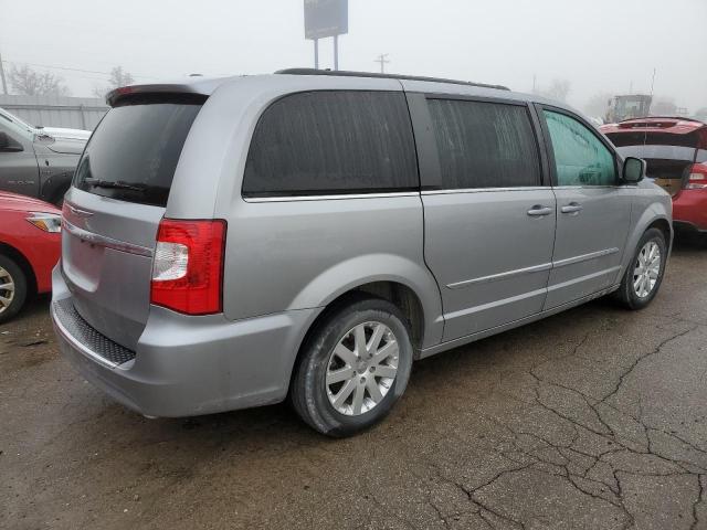 Photo 3 from auction – 2016 CHRYSLER TOWN & COU with VIN 2C4RC1BG6GR296480