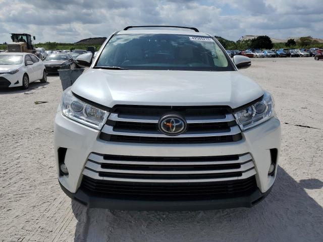 Photo 5 from auction – 2019 TOYOTA HIGHLANDER with VIN 5TDBZRFH0KS947247