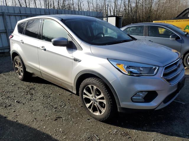Photo 4 from auction – 2017 FORD ESCAPE SE with VIN 1FMCU9GD0HUB53878