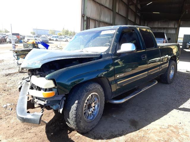 CHEVROLET silverado 2002 with VIN 2GCEC19T521210083 - Photo from auction