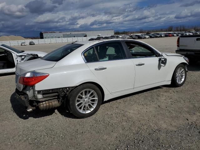 Photo 3 from auction – 2009 HYUNDAI GENESIS 3. with VIN KMHGC46E79U048838