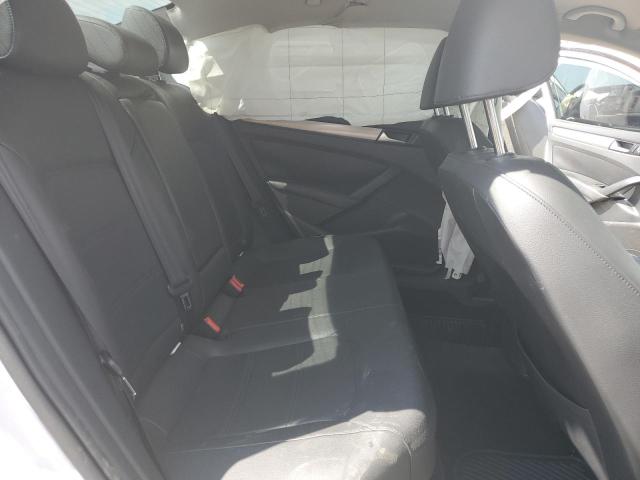 Photo 10 from auction – 2014 VOLKSWAGEN PASSAT S with VIN 1VWAS7A31EC034726