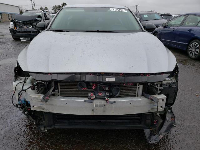 Photo 5 from auction – 2019 NISSAN ALTIMA SR with VIN 1N4BL4CW5KN321602