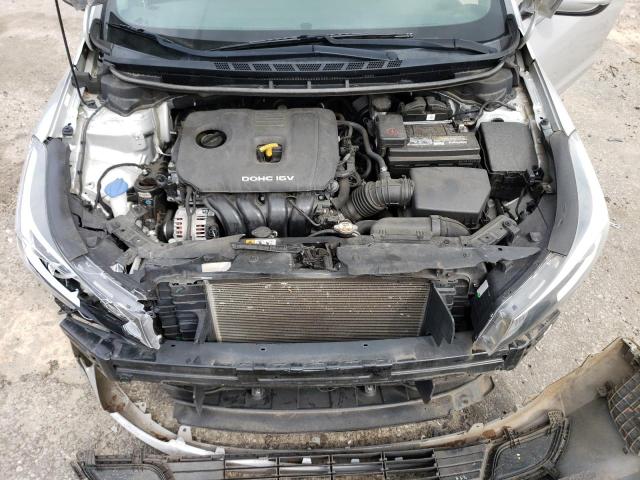 Photo 11 from auction – 2017 KIA FORTE LX with VIN 3KPFK4A7XHE055758