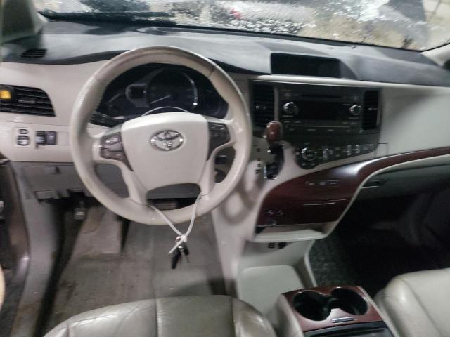 Photo 8 from auction – 2013 TOYOTA SIENNA XLE with VIN 5TDYK3DC9DS299235