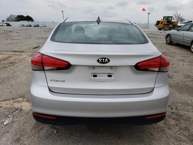 Photo 6 from auction – 2017 KIA FORTE LX with VIN 3KPFK4A7XHE055758