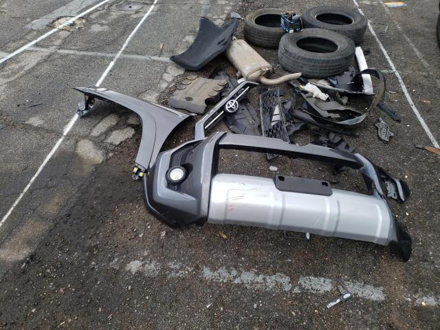 Photo 13 from auction – 2020 TOYOTA 4RUNNER SR with VIN JTEBU5JR9L5739605