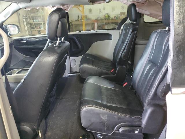 Photo 11 from auction – 2014 CHRYSLER TOWN & COU with VIN 2C4RC1CG1ER409490