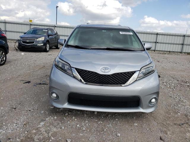 Photo 5 from auction – 2017 TOYOTA SIENNA SE with VIN 5TDXZ3DC5HS836342