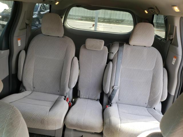 Photo 10 from auction – 2017 TOYOTA SIENNA LE with VIN 5TDKZ3DC8HS889434