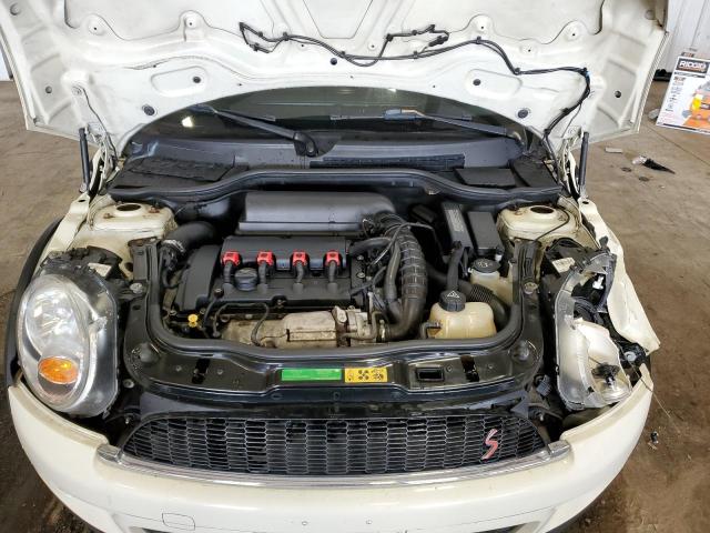 Photo 11 from auction – 2010 MINI COOPER S with VIN WMWMF7C58ATX43728