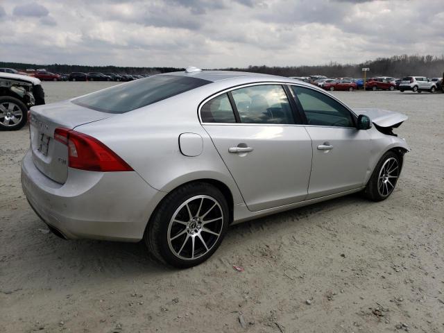 Photo 3 from auction – 2018 VOLVO S60 PREMIE with VIN LYV402HK8JB172137