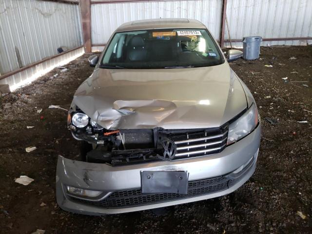 Photo 5 from auction – 2012 VOLKSWAGEN PASSAT SEL with VIN 1VWCM7A39CC009153