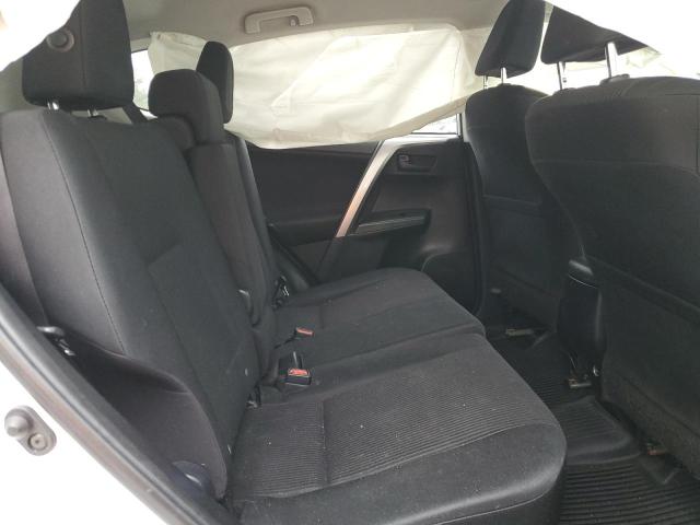 Photo 11 from auction – 2018 TOYOTA RAV4 LE with VIN JTMBFREVXJJ247845