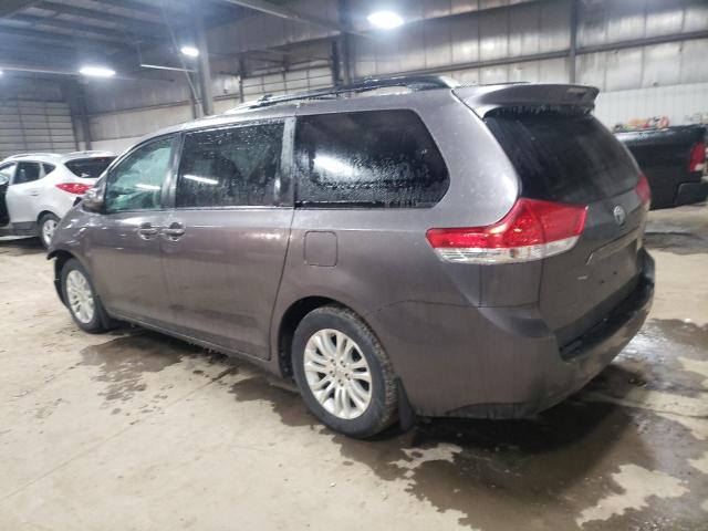 Photo 2 from auction – 2013 TOYOTA SIENNA XLE with VIN 5TDYK3DC9DS299235