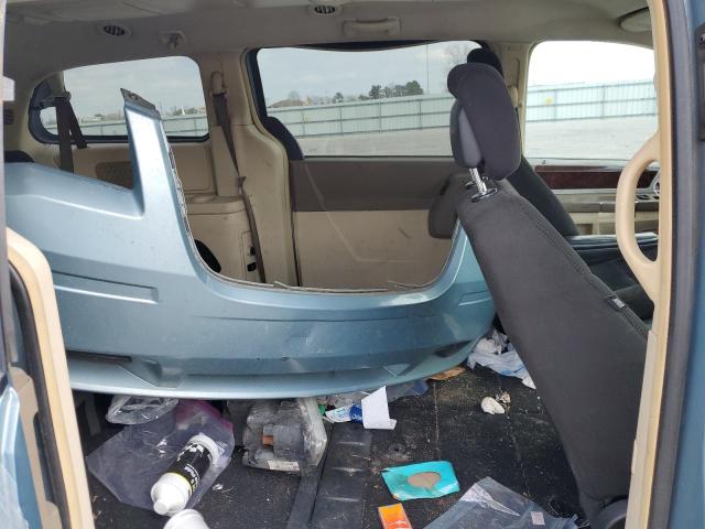 Photo 10 from auction – 2010 CHRYSLER TOWN & COU with VIN 2A4RR5D1XAR103277
