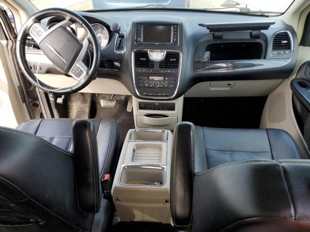 Photo 8 from auction – 2014 CHRYSLER TOWN & COU with VIN 2C4RC1CGXER329976