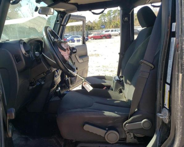 Photo 7 from auction – 2015 JEEP WRANGLER U with VIN 1C4BJWDG4FL658685