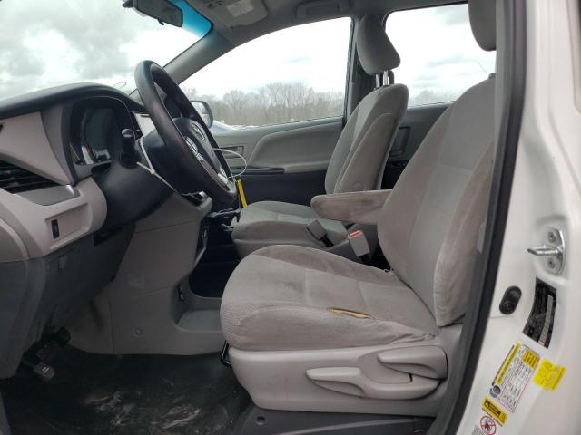 Photo 7 from auction – 2017 TOYOTA SIENNA with VIN 5TDZZ3DC1HS838677