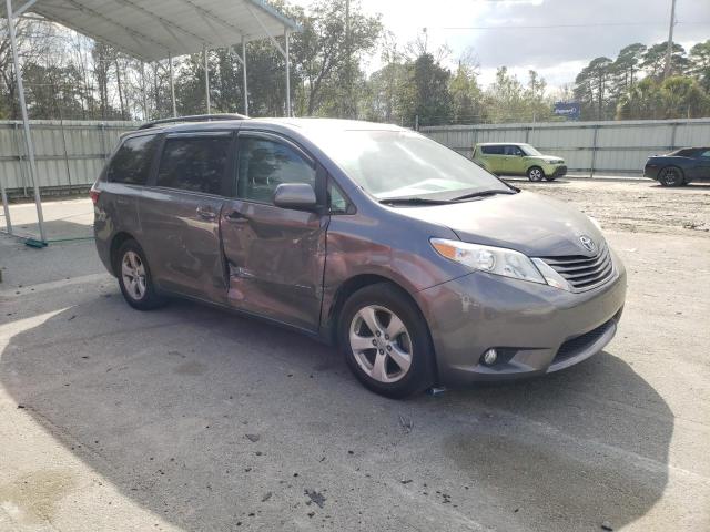 Photo 4 from auction – 2017 TOYOTA SIENNA LE with VIN 5TDKZ3DC8HS889434