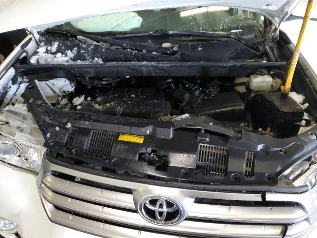 Photo 12 from auction – 2013 TOYOTA HIGHLANDER with VIN 5TDZA3EH3DS031430