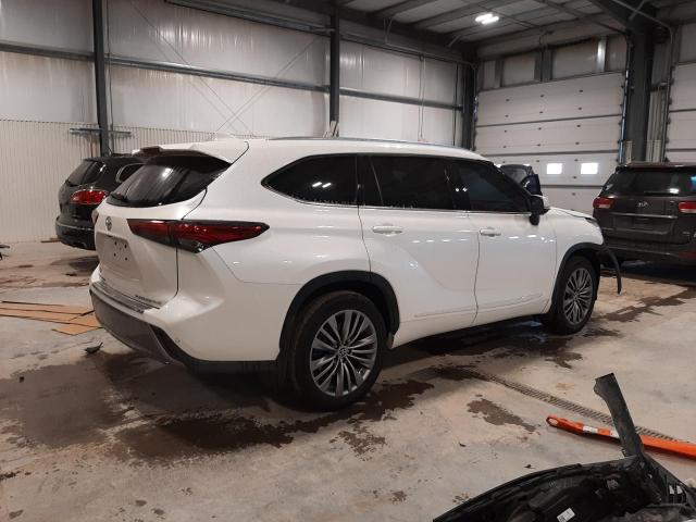 Photo 3 from auction – 2021 TOYOTA HIGHLANDER with VIN 5TDFZRBH4MS120099