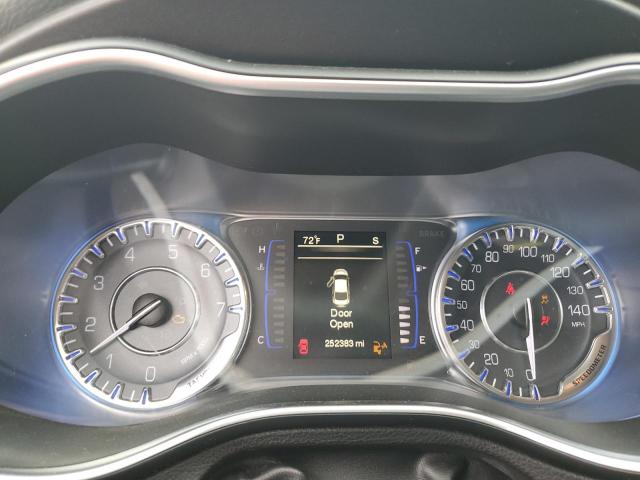 Photo 9 from auction – 2015 CHRYSLER 200 LIMITE with VIN 1C3CCCAB8FN677335
