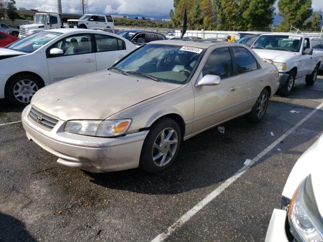 TOYOTA CAMRY LE 2000 with VIN JT2BF28K3Y0276606 - Photo from auction