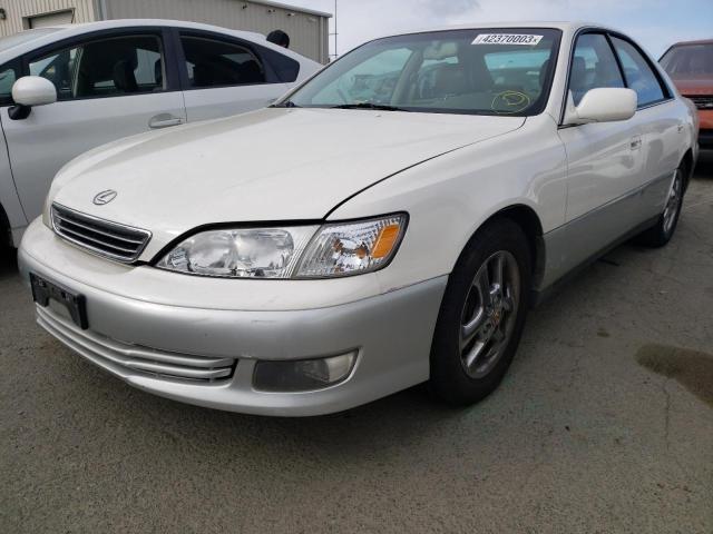 LEXUS ES 300 2000 with VIN JT8BF28G4Y5078136 - Photo from auction