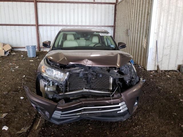 Photo 5 from auction – 2019 TOYOTA HIGHLANDER with VIN 5TDKZRFH1KS333386