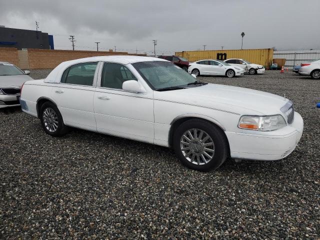 Photo 4 from auction – 2005 LINCOLN TOWN CAR S with VIN 1LNHM81W15Y656348