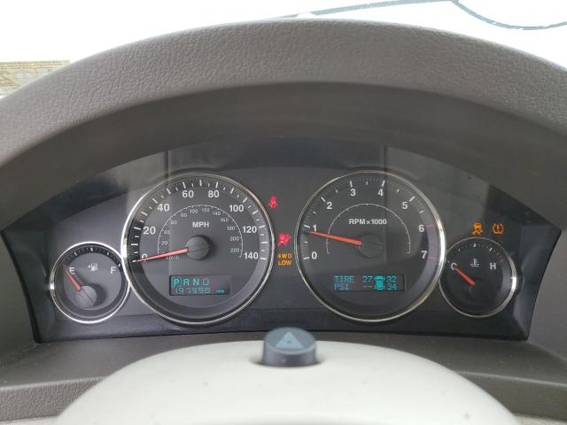 Photo 9 from auction – 2005 JEEP CHEROKEE with VIN 1J8HR58N55C565896