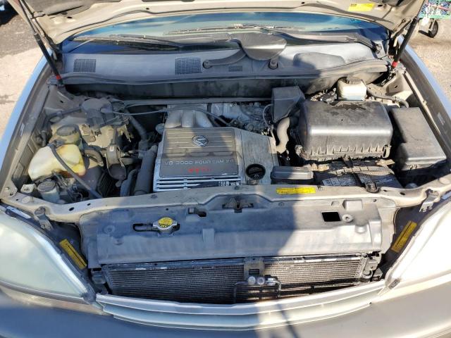 Photo 11 from auction – 2002 LEXUS RX 300 with VIN JTJHF10U820237846