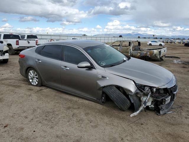 Photo 4 from auction – 2018 KIA OPTIMA LX with VIN 5XXGT4L36JG263192