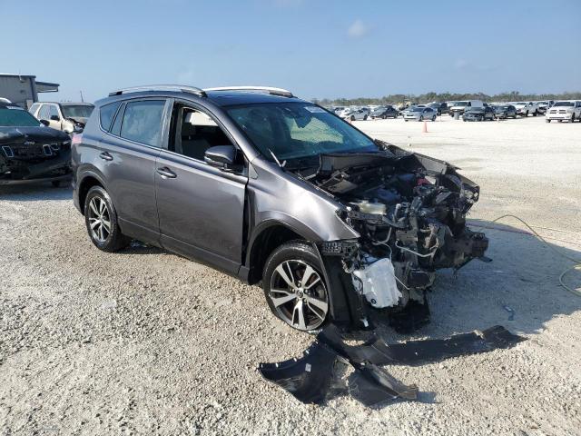 Photo 4 from auction – 2017 TOYOTA RAV4 XLE with VIN JTMRFREV5HJ703940