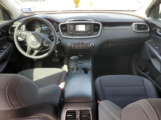 Photo 8 from auction – 2016 KIA SORENTO LX with VIN 5XYPG4A36GG009638
