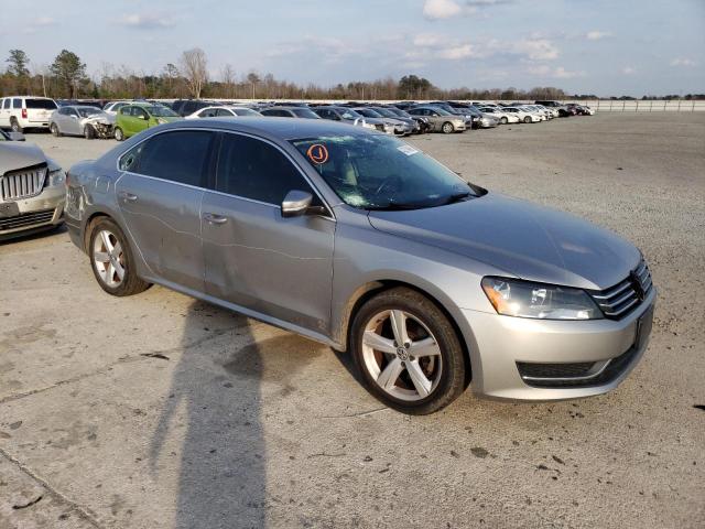 Photo 4 from auction – 2014 VOLKSWAGEN PASSAT SE with VIN 1VWBT7A38EC083245
