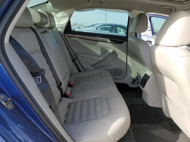 Photo 10 from auction – 2017 VOLKSWAGEN PASSAT SEL with VIN 1VWCT7A35HC027191