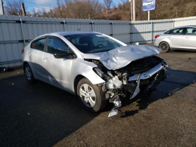 Photo 4 from auction – 2017 KIA FORTE LX with VIN 3KPFK4A76HE109041