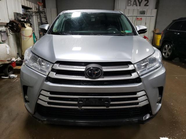 Photo 5 from auction – 2018 TOYOTA HIGHLANDER with VIN 5TDBZRFH7JS486529