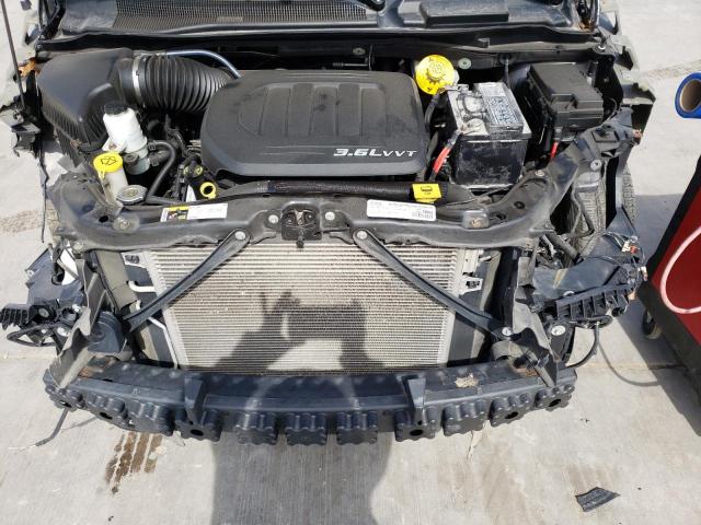 Photo 12 from auction – 2016 CHRYSLER TOWN & COU with VIN 2C4RC1CG4GR248264