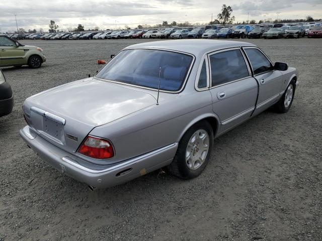 Photo 3 from auction – 2001 JAGUAR VANDENPLAS with VIN SAJDA24C81LF35712