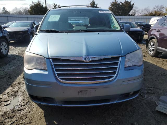 Photo 5 from auction – 2010 CHRYSLER TOWN & COU with VIN 2A4RR8D14AR422840
